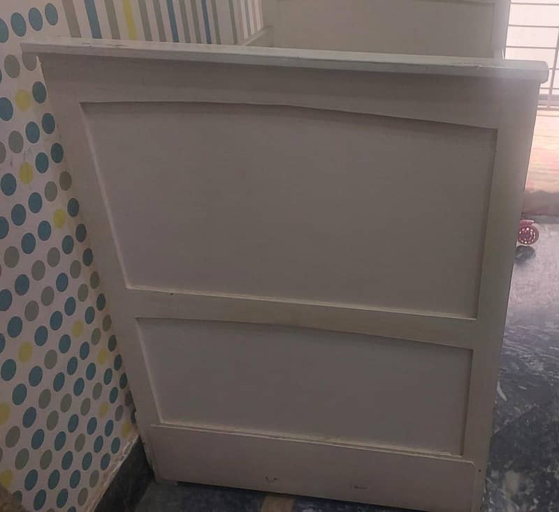 Baby cot 1