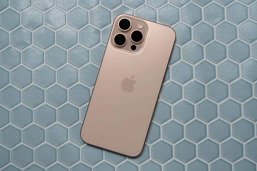 iPhone 16 Pro Max 0