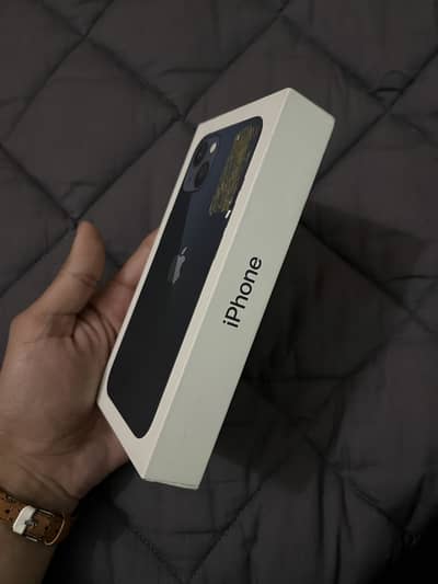 Apple iPhone 13