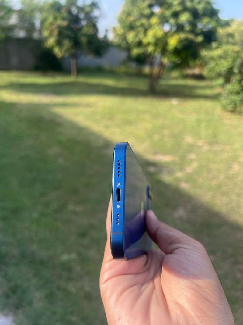Iphone 12 3