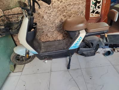 crown evee electric bike for sell In mardan