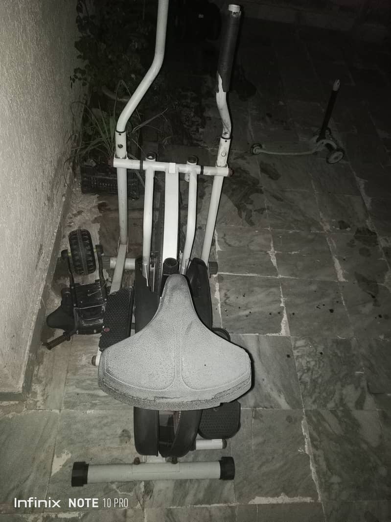 Cycling machine 1
