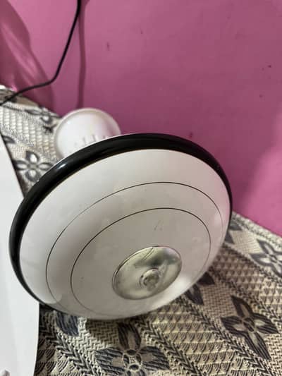 Ceiling fan hino pak company just 1 year use brand new condition