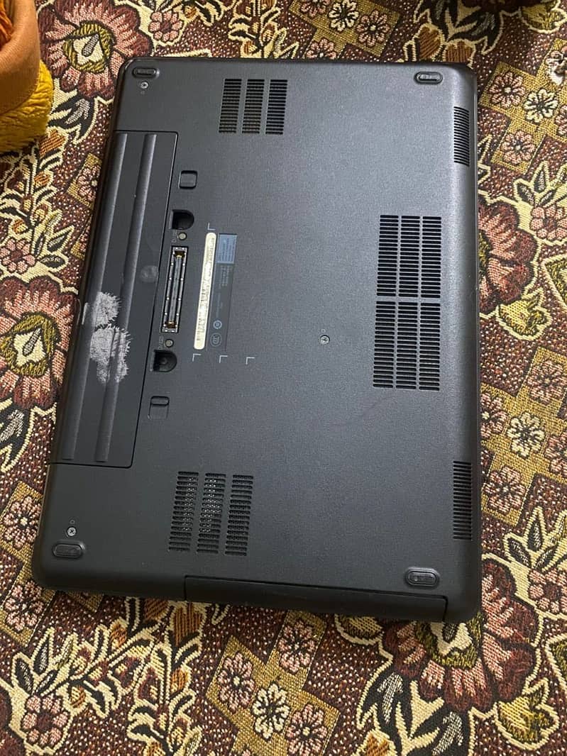 Dell latitude E5440 1