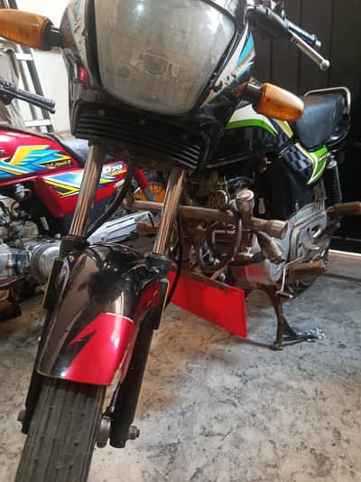 Honda 125 deluxe