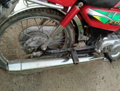 Honda CD70 final price 105000