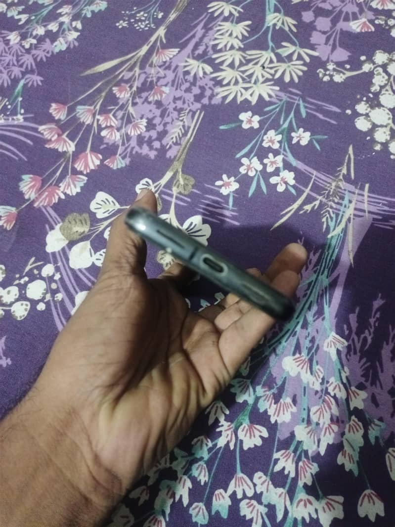 Google Pixel 8 2