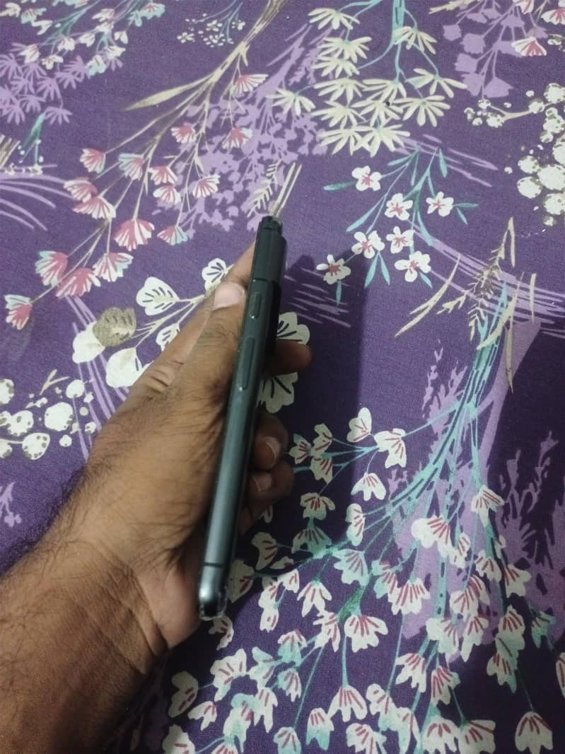 Google Pixel 8 3