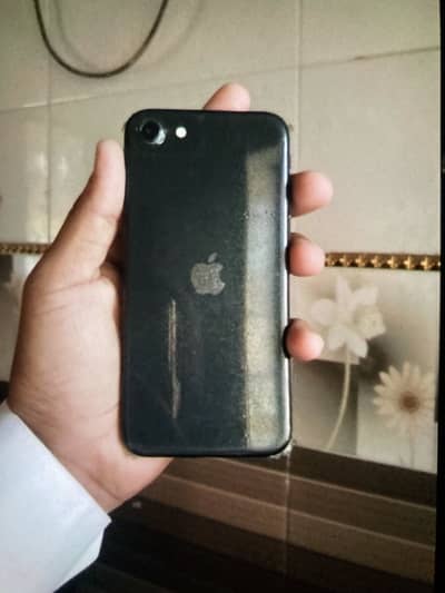 Apple iPhone SE