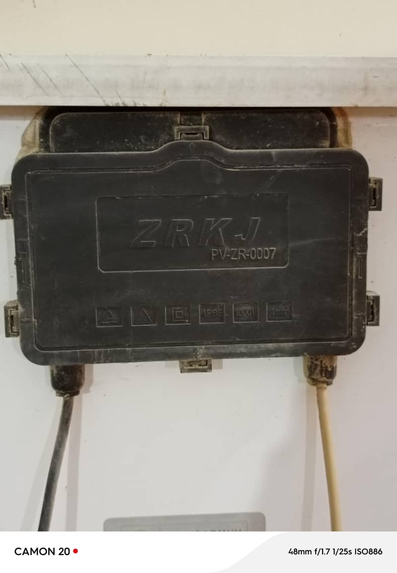 Solar Panel + Controller 2