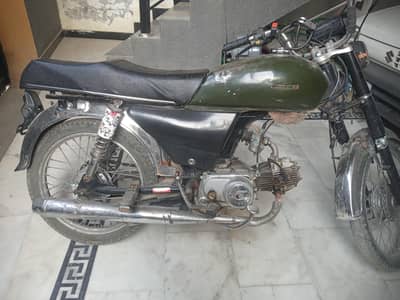 urgent bike sale 70 cc used no engine open contact number 03395161709