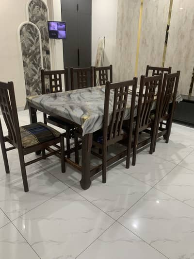8 Seater premium Dinning Table