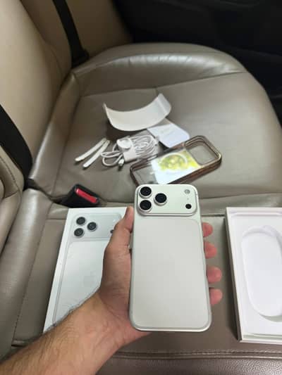 Apple iPhone 17 Pro Max| Silver|256GB | Apple official warranty|Usa