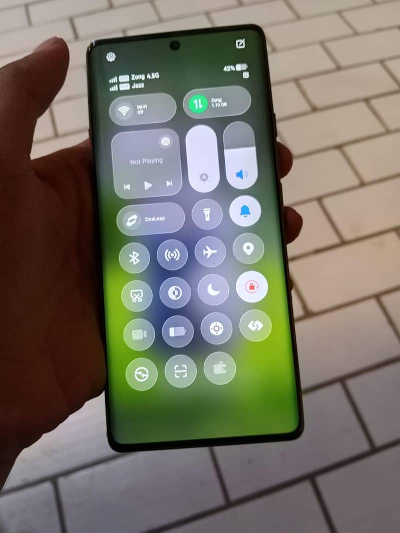 Tecno CAMON 40 Pro 4