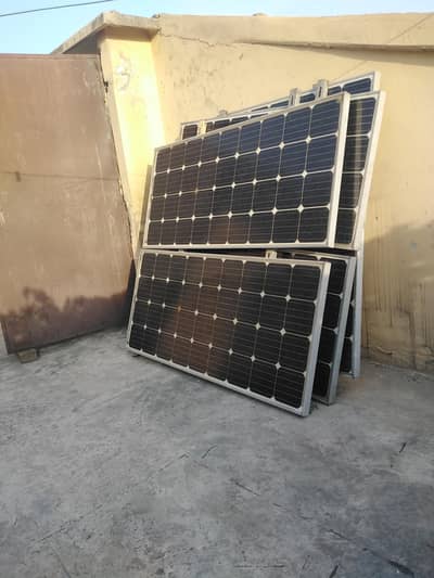 5 x 150 watt panels with installation stand for sale