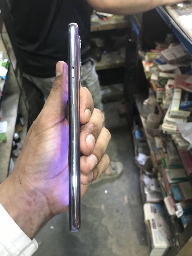 One Plus 9 Pro 4