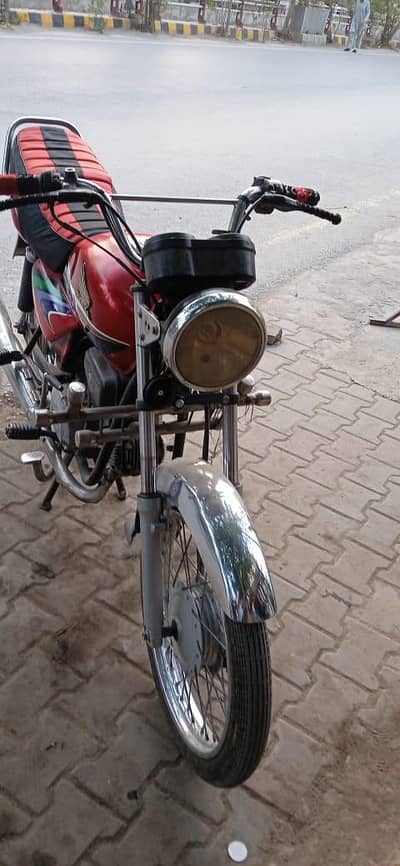 Honda CD 100