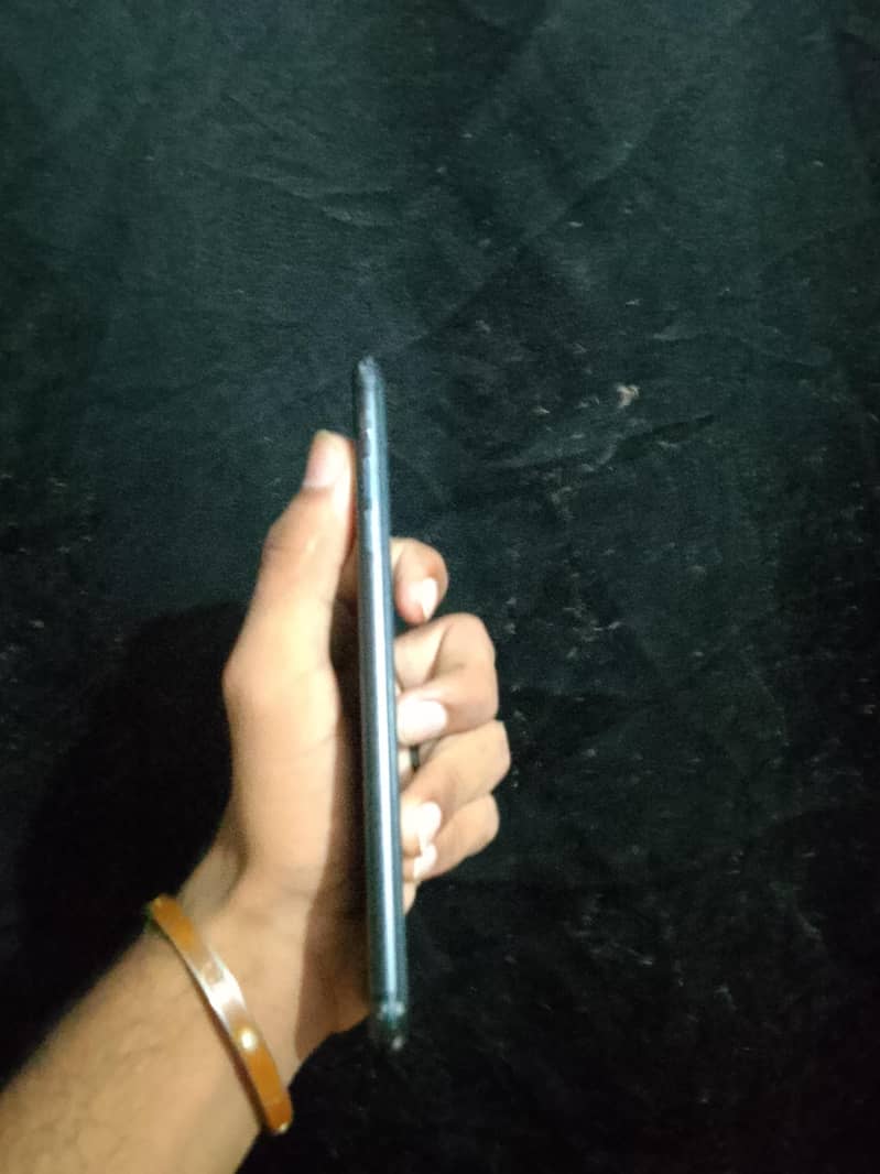 Apple iPhone 7 Plus 3