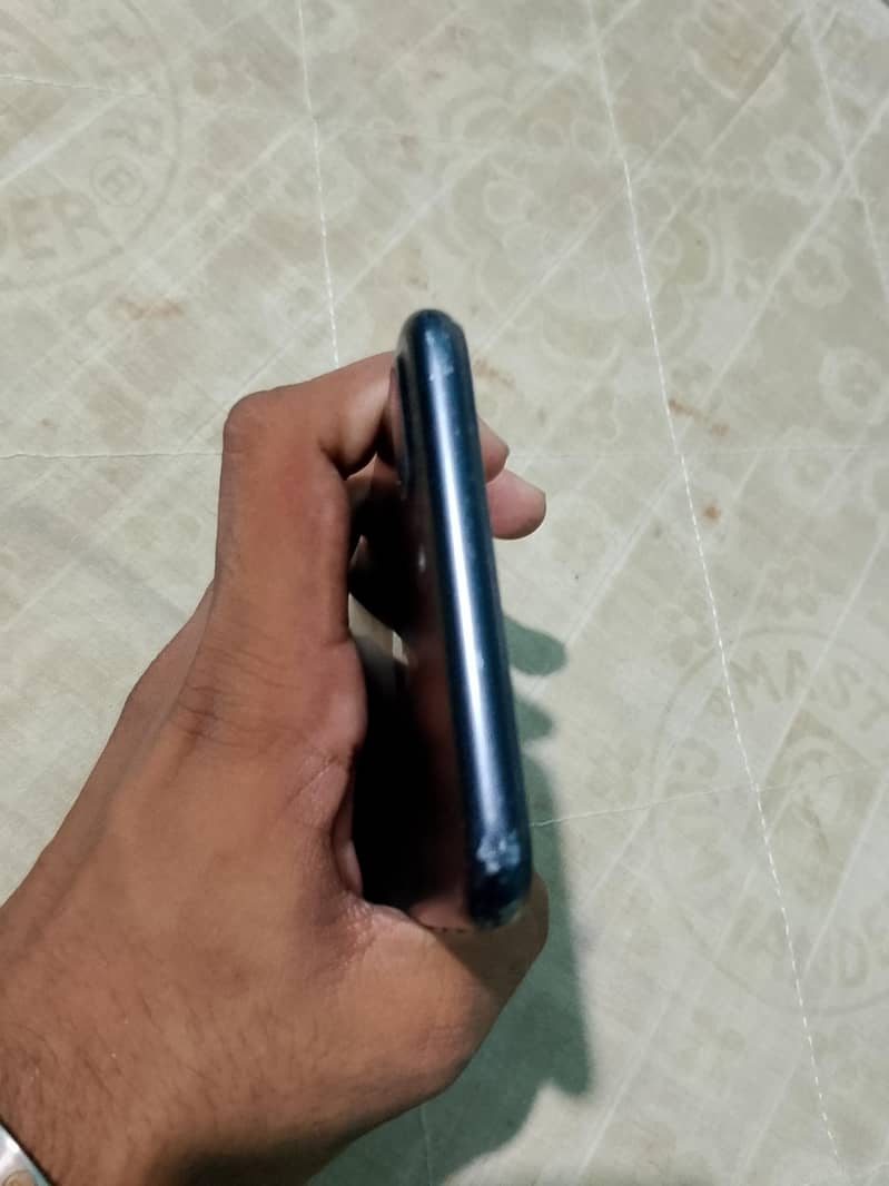 Apple iPhone 7 Plus 5