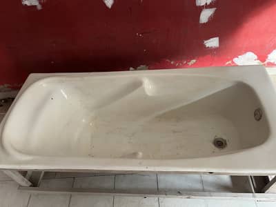 Bath Tub for sale
