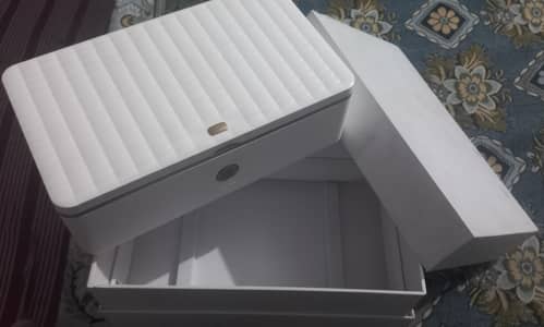 Sanitaizer box