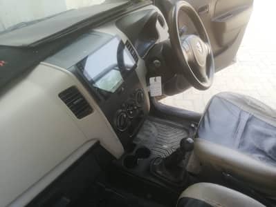 Suzuki Wagon R 2018 new tyre lcd chilled ac 1st owner exc Mira swift