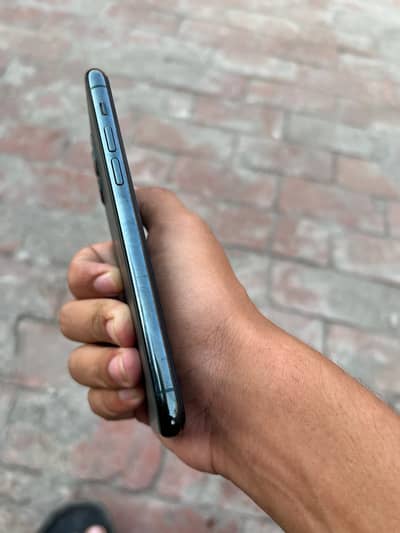 iPhone 11 Pro