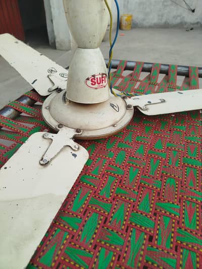 Sufi fan Use good condition WhatsApp 03336560618