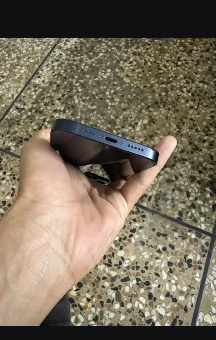Apple iPhone 14 1
