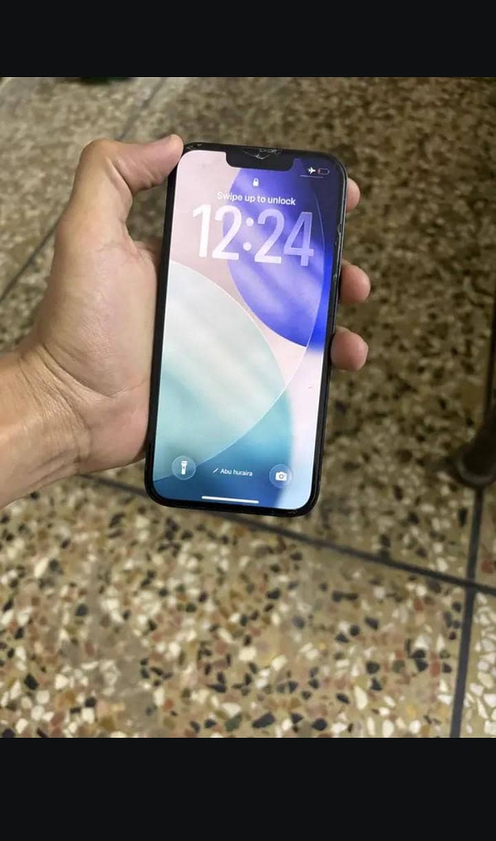 Apple iPhone 14 4
