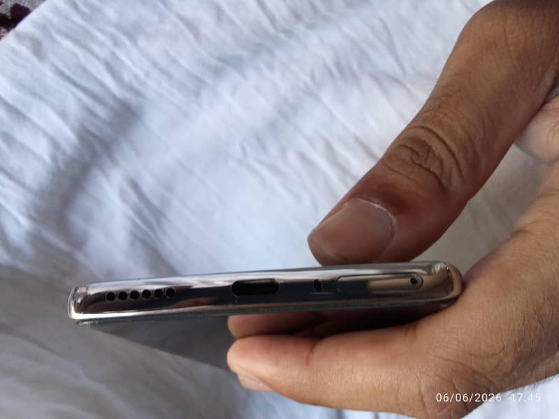 Tecno CAMON 40 Pro 7