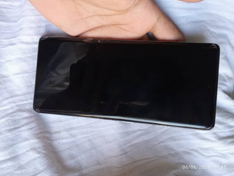 Tecno CAMON 40 Pro 8