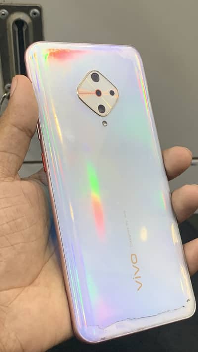 Vivo Y51