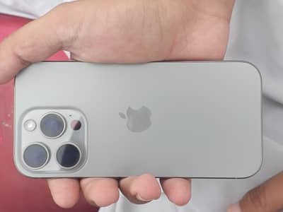 Apple iPhone 16 Pro