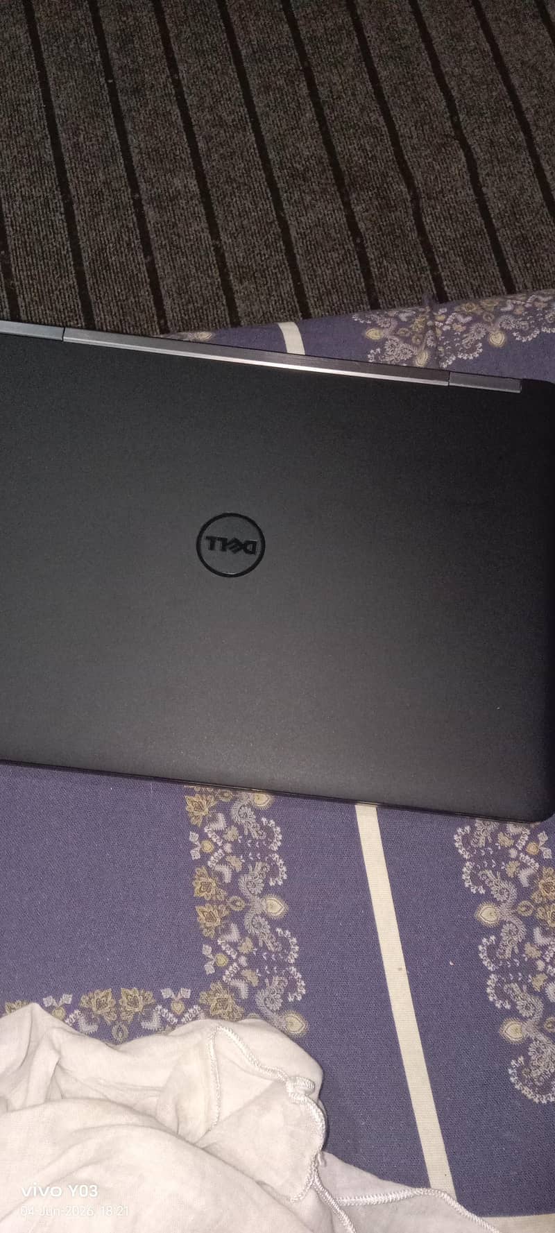Laptop 0