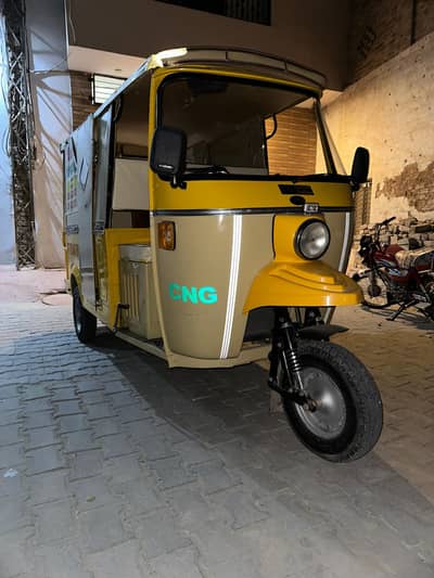 TeezRaftaar 9 Seater