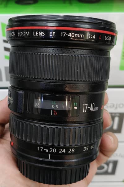 Canon 17-40mm f/4 full frame professional lens