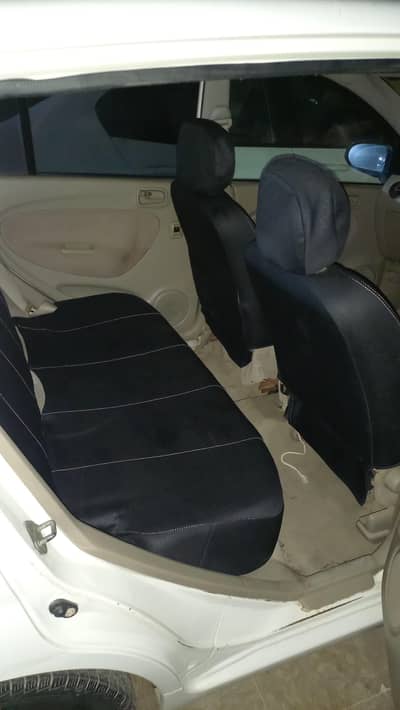Daihatsu Mira 2010