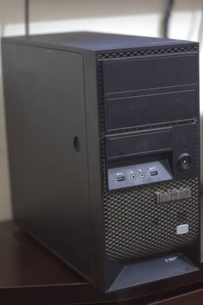 Lenovo E32 Workstation | i3 16gb ram
