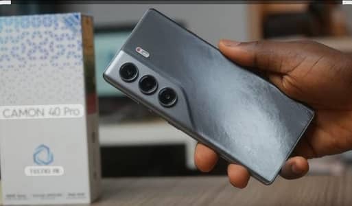 Tecno CAMON 40 Pro