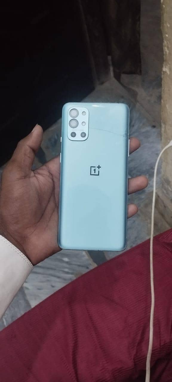 One Plus 9R 3