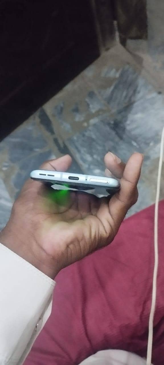 One Plus 9R 4