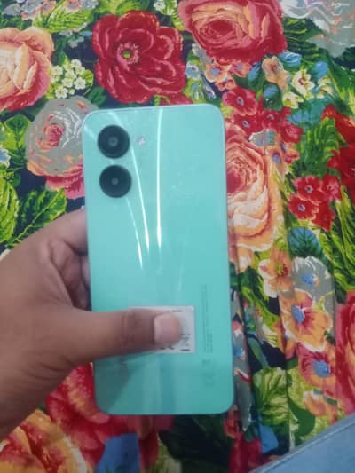 Realme C33 4gb ram 128gb to rom