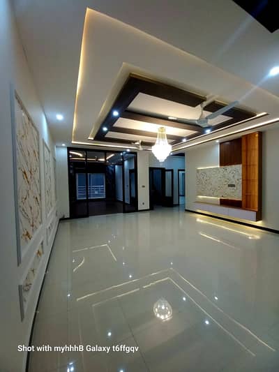 15 Marla Corner Park Face Owner Built House For Sale In Bahria Town Phase 8|Prime Location