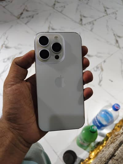 Apple iPhone 15 Pro