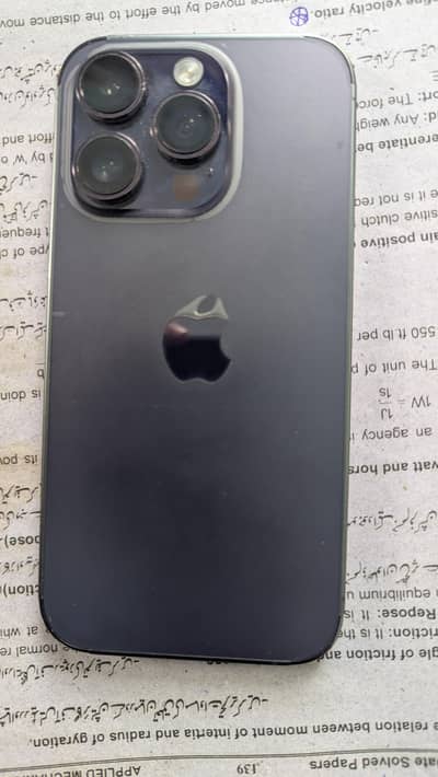 Apple iPhone 14 Pro .