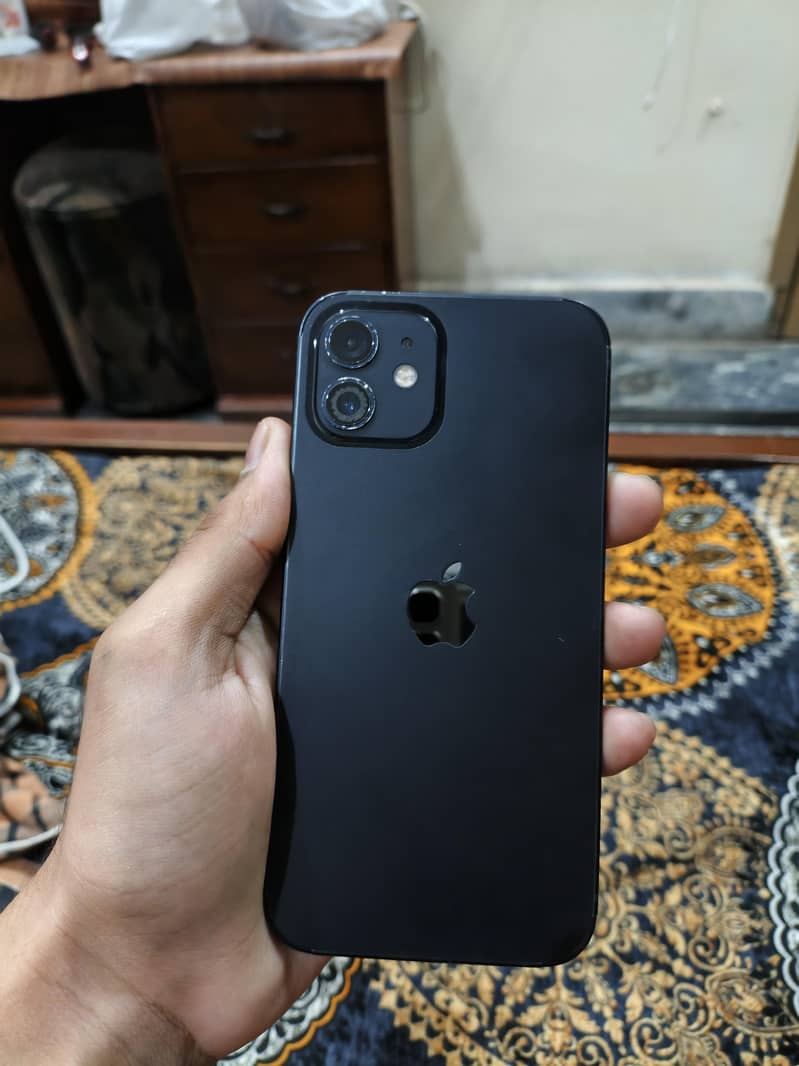 Apple iPhone 12 5