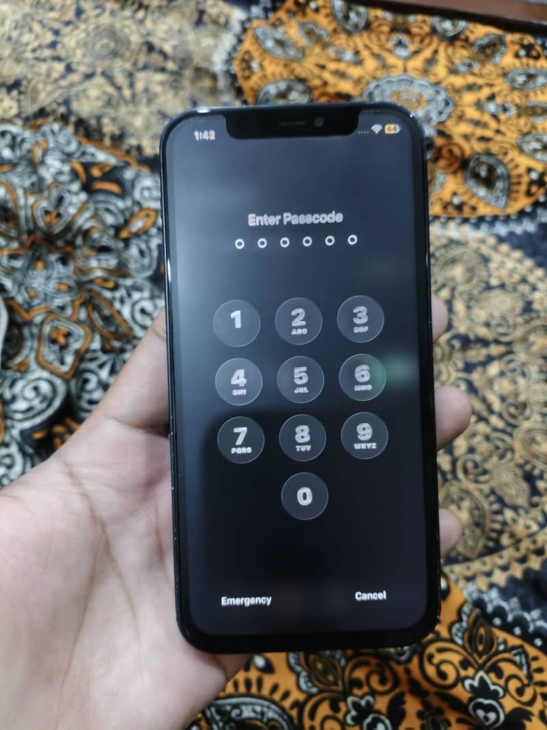 Apple iPhone 12 6