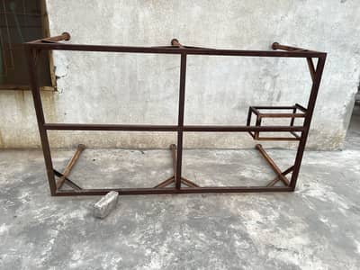 Stand for aluminium shop