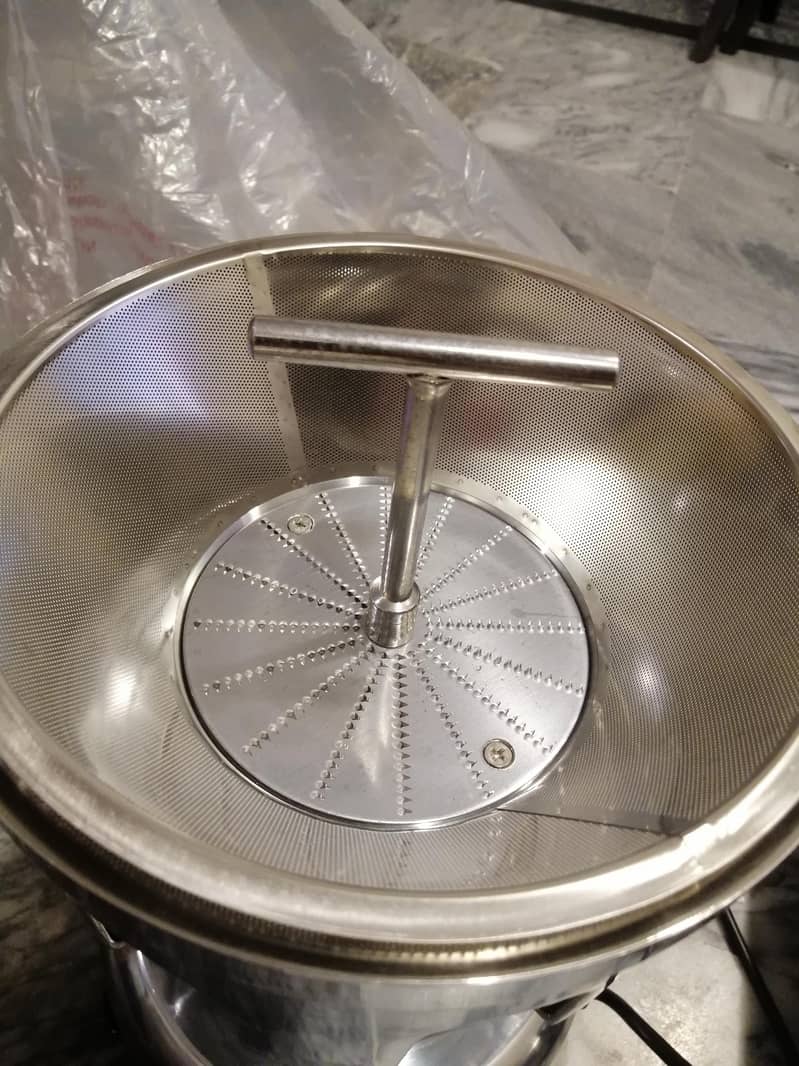 juicer machine 10